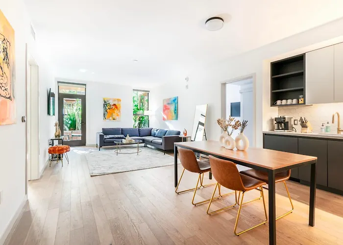 Hollywood 2 Bed Luxury La Condo Na