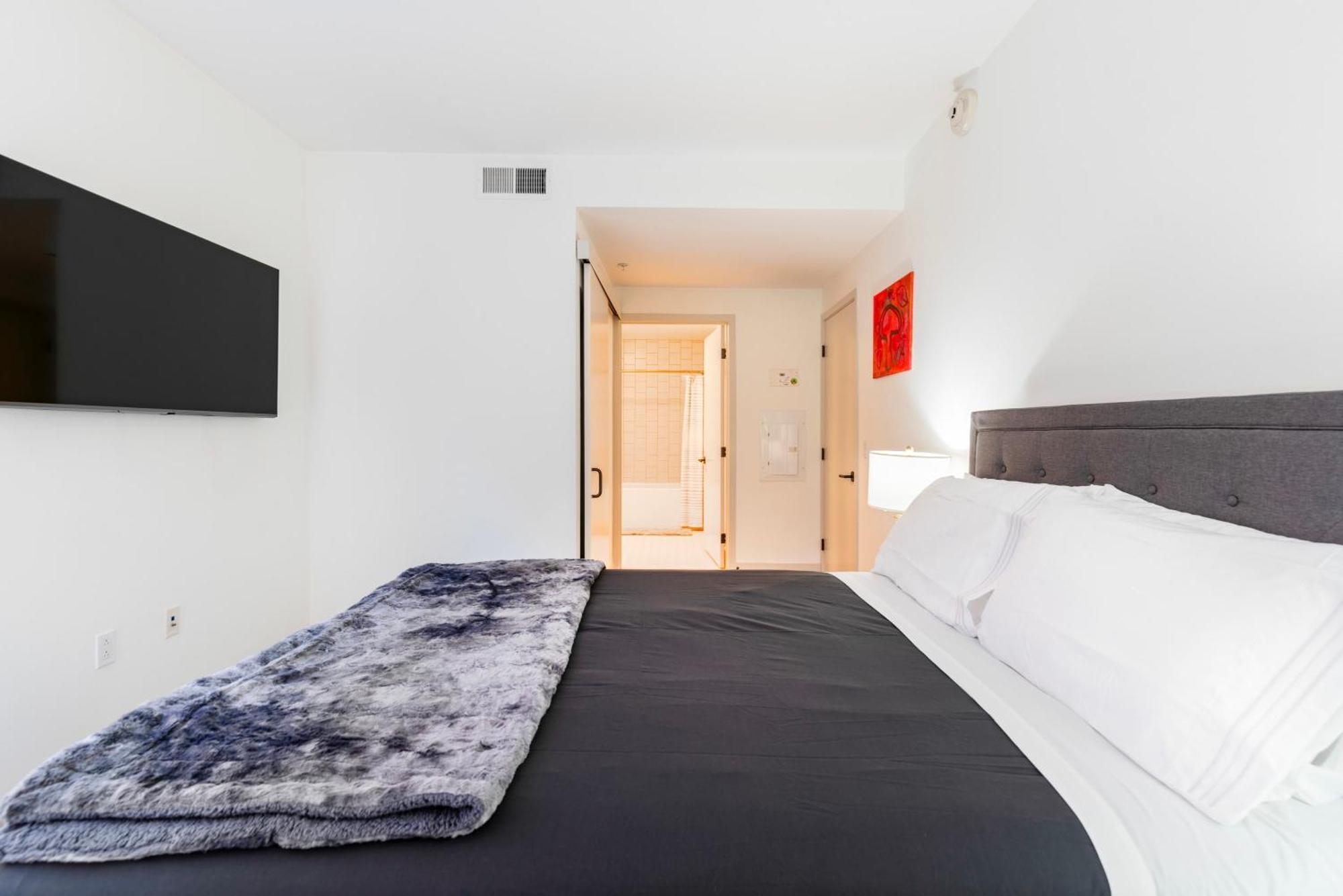 Appartamento Hollywood 2 Bed Luxury La Na